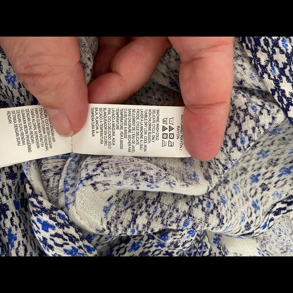 Lucky Brand Geo Tie Top Blouse Tank Size M - Navy Blue and White - Picture 8 of 8